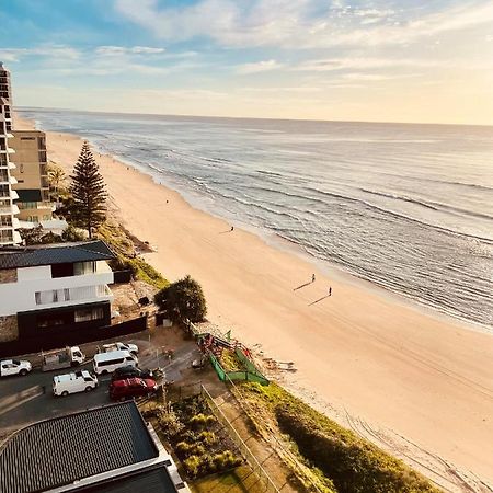 Absolutely Stunning! On The Beach !!! Gold Coast Extérieur photo