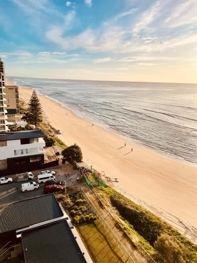 Absolutely Stunning! On The Beach !!! Gold Coast Extérieur photo