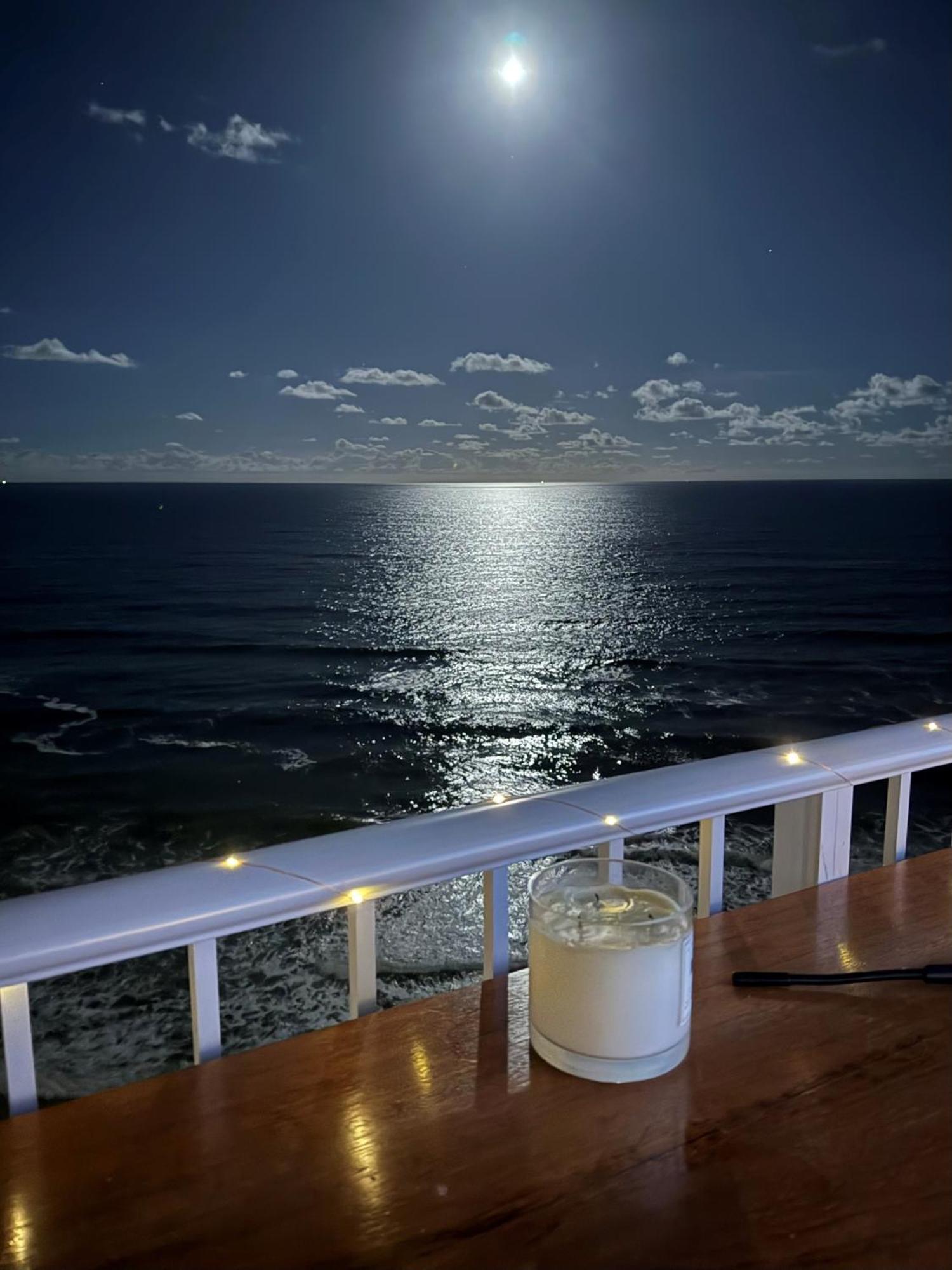 Absolutely Stunning! On The Beach !!! Gold Coast Extérieur photo